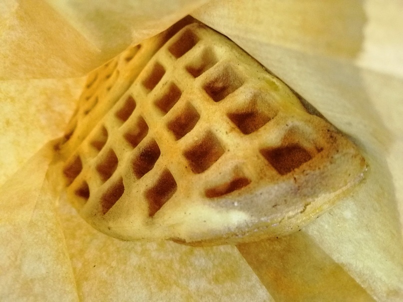 Checkered biscuit